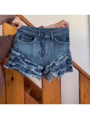 Venus blue denim ruffle shorts Size 4